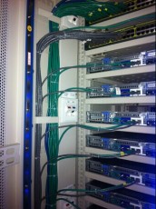 观澜云数据中心机柜租用固定IP独享带宽